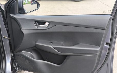 Hyundai Solaris II рестайлинг, 2021 год, 970 000 рублей, 18 фотография