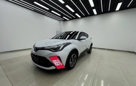 Toyota C-HR I рестайлинг, 2022 год, 1 904 279 рублей, 23 фотография