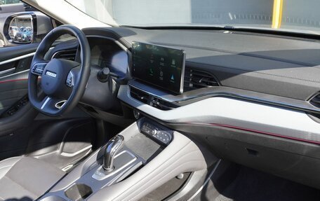 Haval F7 I, 2022 год, 2 360 000 рублей, 11 фотография