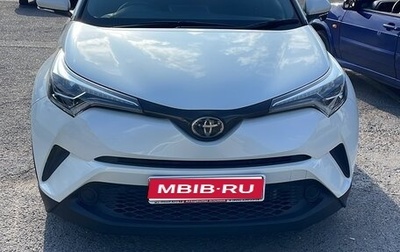 Toyota C-HR I рестайлинг, 2018 год, 2 199 000 рублей, 1 фотография