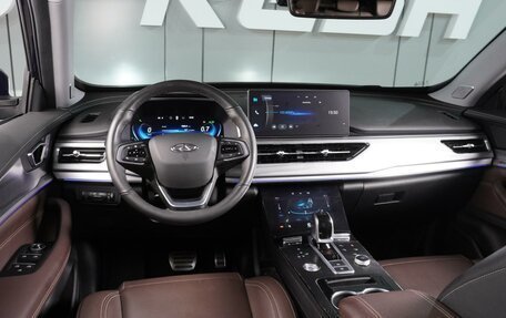 Chery Tiggo 8 Pro, 2023 год, 2 099 000 рублей, 6 фотография