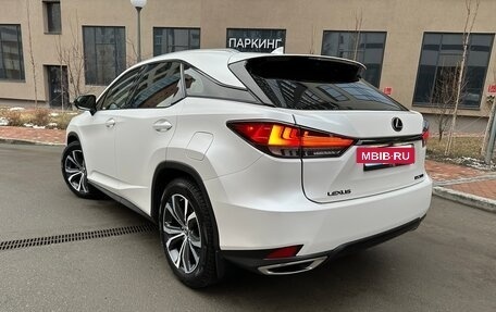 Lexus RX IV рестайлинг, 2020 год, 5 200 000 рублей, 9 фотография