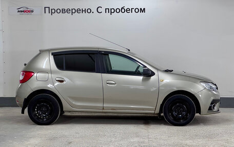 Renault Sandero II рестайлинг, 2019 год, 630 000 рублей, 3 фотография