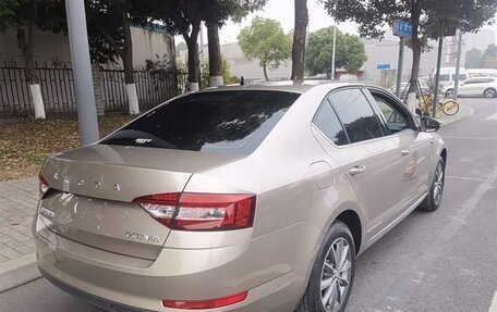 Skoda Octavia, 2020 год, 1 300 000 рублей, 4 фотография