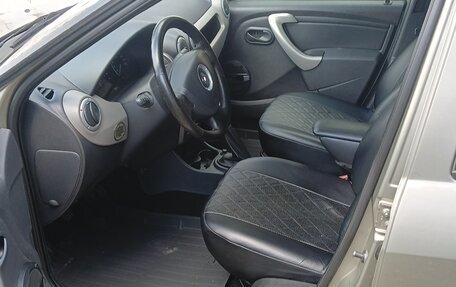 Renault Logan I, 2011 год, 610 000 рублей, 2 фотография