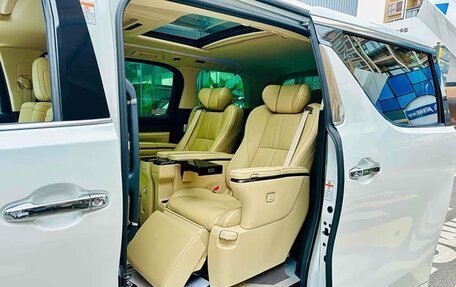 Toyota Vellfire II, 2021 год, 7 900 000 рублей, 9 фотография