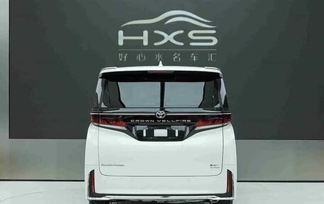 Toyota Vellfire, 2024 год, 12 100 000 рублей, 4 фотография
