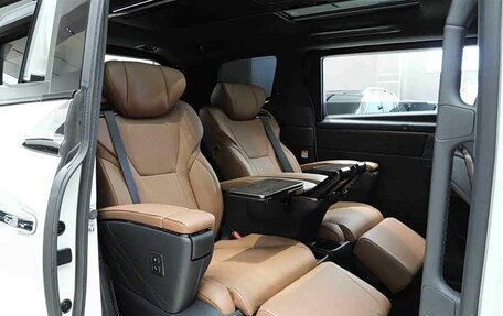 Toyota Vellfire, 2024 год, 12 100 000 рублей, 11 фотография