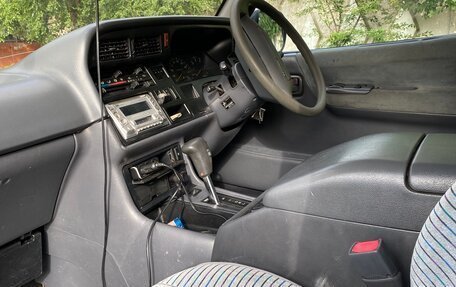 Toyota HiAce H100, 1995 год, 550 000 рублей, 3 фотография