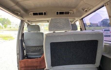 Toyota HiAce H100, 1995 год, 550 000 рублей, 11 фотография