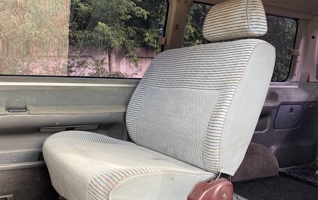 Toyota HiAce H100, 1995 год, 550 000 рублей, 16 фотография