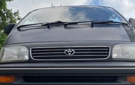 Toyota HiAce H100, 1995 год, 550 000 рублей, 17 фотография