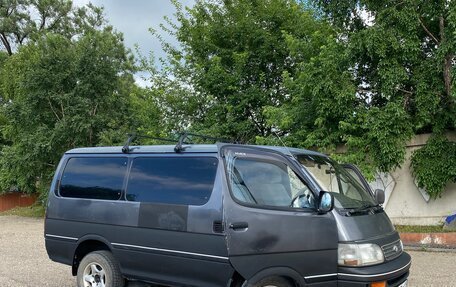 Toyota HiAce H100, 1995 год, 550 000 рублей, 34 фотография