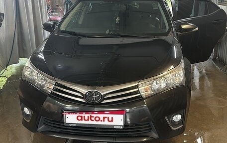 Toyota Corolla, 2015 год, 1 360 000 рублей, 10 фотография