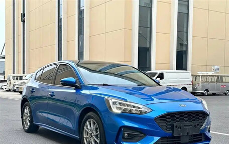 Ford Focus IV, 2022 год, 1 450 000 рублей, 3 фотография