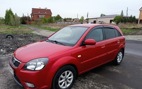 KIA Rio II, 2010 год, 650 000 рублей, 2 фотография