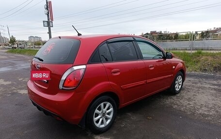KIA Rio II, 2010 год, 650 000 рублей, 3 фотография
