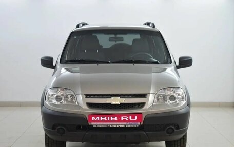 Chevrolet Niva I рестайлинг, 2019 год, 920 000 рублей, 2 фотография