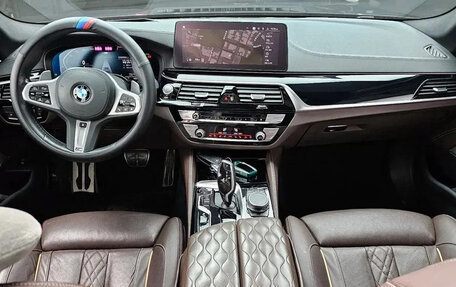BMW 5 серия, 2021 год, 3 800 000 рублей, 7 фотография
