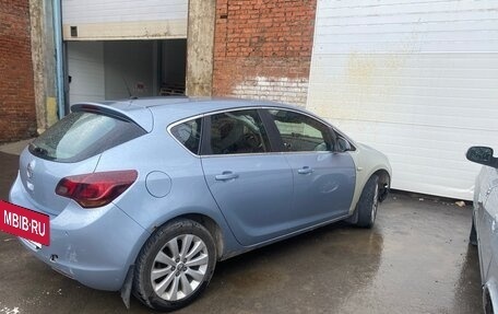 Opel Astra J, 2011 год, 500 000 рублей, 3 фотография
