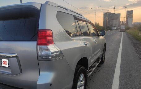 Toyota Land Cruiser Prado 150 рестайлинг 2, 2010 год, 1 900 000 рублей, 7 фотография
