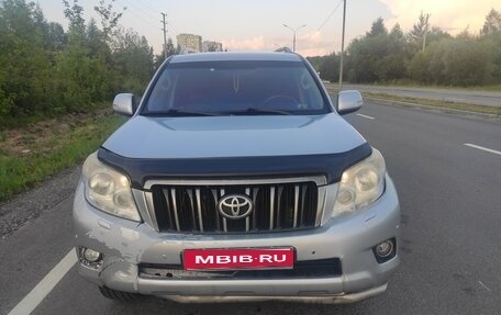 Toyota Land Cruiser Prado 150 рестайлинг 2, 2010 год, 1 900 000 рублей, 3 фотография