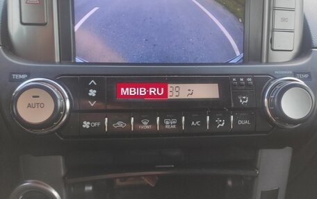 Toyota Land Cruiser Prado 150 рестайлинг 2, 2010 год, 1 900 000 рублей, 13 фотография