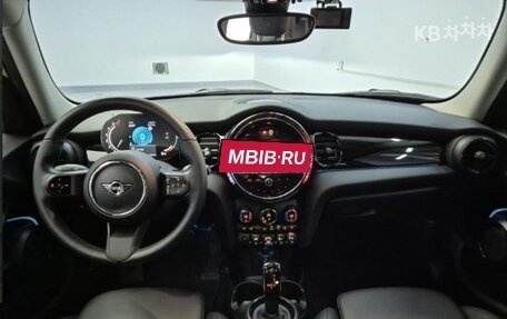 MINI Hatch, 2022 год, 2 165 000 рублей, 9 фотография