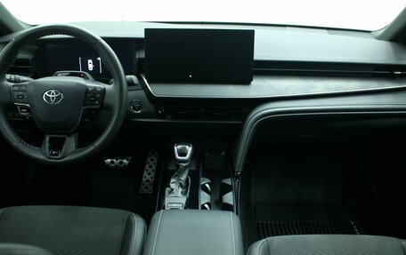 Toyota Camry, 2024 год, 4 450 000 рублей, 16 фотография