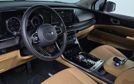 KIA Carnival, 2020 год, 2 500 000 рублей, 10 фотография