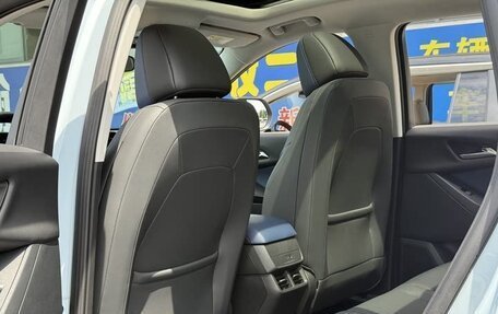 Chevrolet Equinox, 2024 год, 2 400 000 рублей, 10 фотография