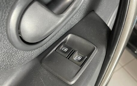 Renault Logan II, 2018 год, 509 000 рублей, 17 фотография