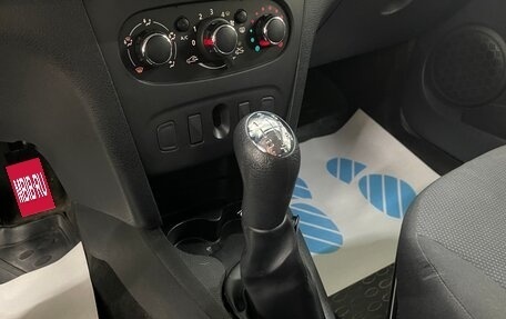 Renault Logan II, 2018 год, 509 000 рублей, 15 фотография