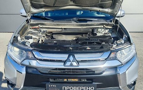Mitsubishi Outlander III рестайлинг 3, 2017 год, 1 940 000 рублей, 11 фотография