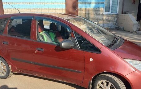 Mitsubishi Colt VI рестайлинг, 2006 год, 250 000 рублей, 3 фотография