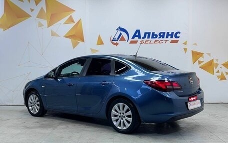 Opel Astra J, 2012 год, 640 000 рублей, 5 фотография