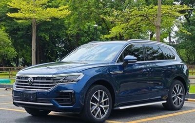 Volkswagen Touareg III, 2021 год, 3 850 000 рублей, 1 фотография