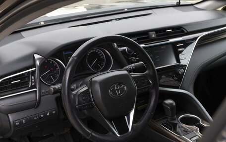 Toyota Camry, 2018 год, 2 288 000 рублей, 5 фотография