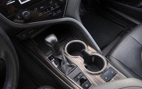 Toyota Camry, 2018 год, 2 288 000 рублей, 8 фотография