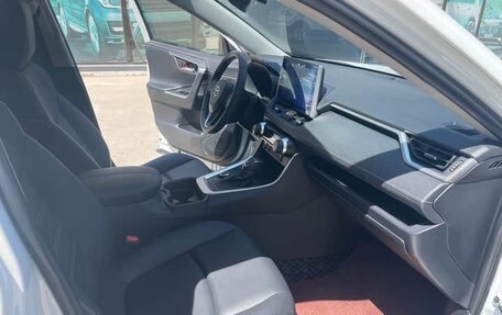 Toyota RAV4, 2021 год, 3 048 030 рублей, 9 фотография