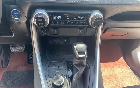 Toyota RAV4, 2021 год, 3 048 030 рублей, 12 фотография