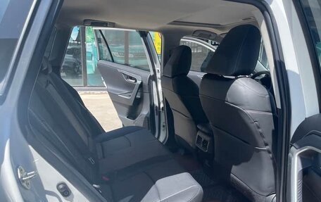 Toyota RAV4, 2021 год, 3 048 030 рублей, 11 фотография