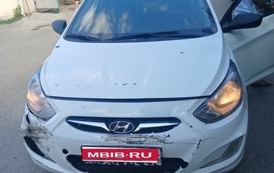 Hyundai Solaris II рестайлинг, 2012 год, 525 000 рублей, 1 фотография