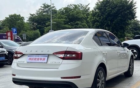 Skoda Octavia, 2021 год, 1 494 000 рублей, 3 фотография