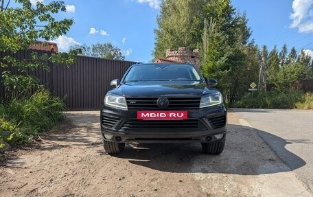 Volkswagen Touareg III, 2016 год, 3 990 000 рублей, 10 фотография