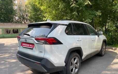 Toyota RAV4, 2021 год, 3 900 000 рублей, 6 фотография