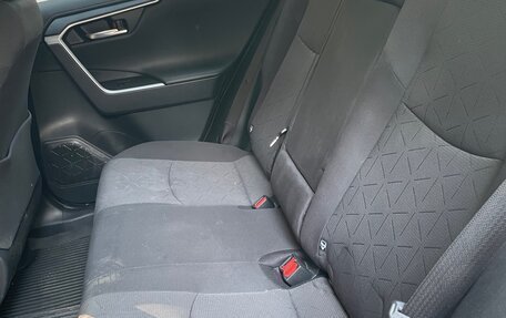 Toyota RAV4, 2021 год, 3 900 000 рублей, 19 фотография