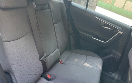 Toyota RAV4, 2021 год, 3 900 000 рублей, 20 фотография