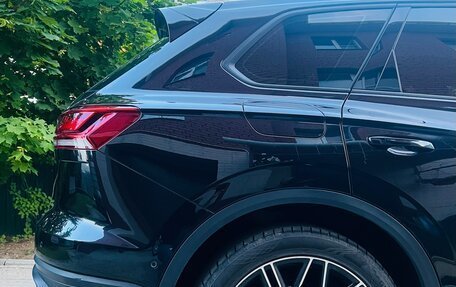 Volkswagen Touareg III, 2018 год, 4 600 000 рублей, 5 фотография