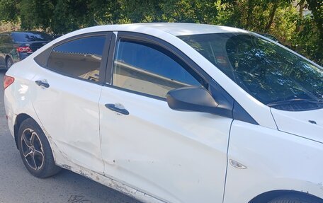Hyundai Solaris II рестайлинг, 2012 год, 525 000 рублей, 4 фотография